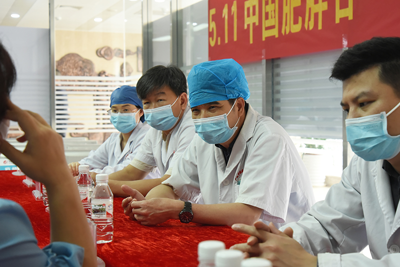 我院胃肠外科举行“中国肥胖日”义诊公益活动