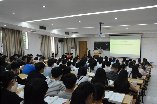 瑞康临床医学院开展新学期第一天教学情况检查