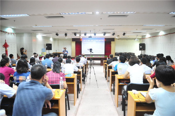 健康生活+普及筛查脑卒中可防可控 ――我院举办全国缺血性脑卒中高峰论坛及大型筛查义诊