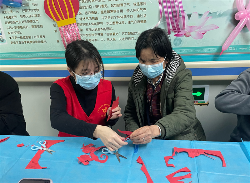 剪窗花活动.jpg